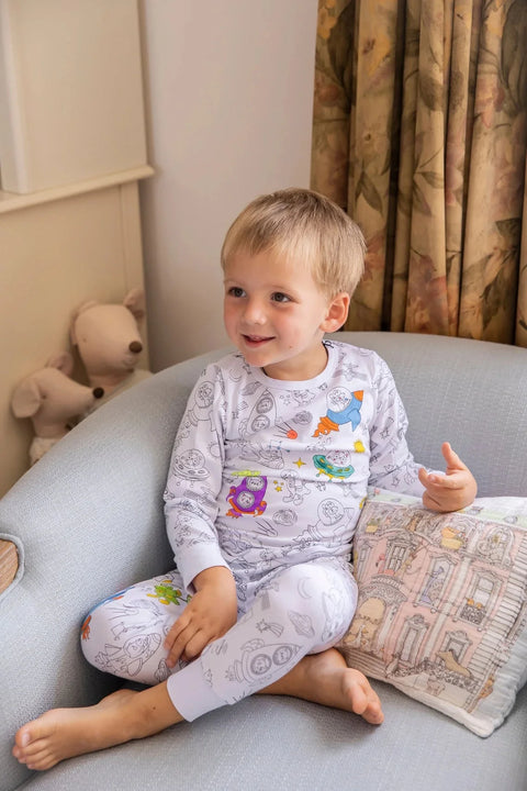 Photo of the smiling kid in Henry The Goose pajama 